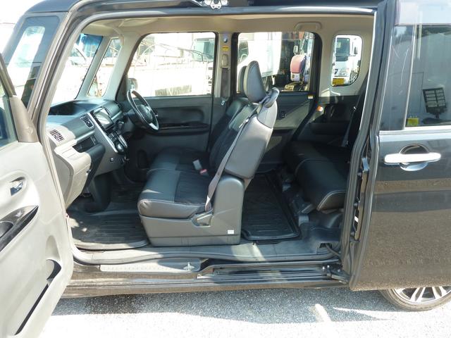 タント カスタムＲＳ　トップエディションＳＡＩＩ　車検８年６月　オートエアコン　純正ナビ　両電動スライドドア　フルセグＴＶ　Ｂｌｕｅｔｏｏｔｈ（12枚目）