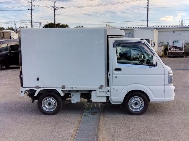 キャリイトラック  冷蔵冷凍車 -30℃設定-26℃確認済み AT フォグランプ ブレーキランプLED ドアバイザー エアコン ABS エアバック 車検9年9月(6枚目)