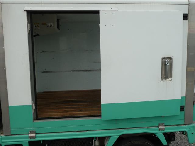 キャリイトラック 　冷蔵冷凍車　オートマ　ＥＴＣ　ナビ　バックカメラ　エアコン　パワステ　ミラー型ドラレコ　集中ドアロック　　Ｒエアバック　ワンセグＴＶ（12枚目）