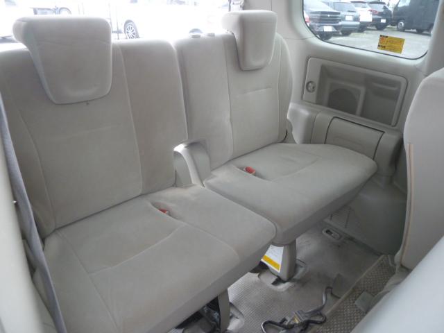 ノア Ｘ　Ｌセレクション　ウェルキャブスロープタイプＩＩ　車椅子一脚使用　電動ウィンチ　リモコン　サードシート付　ＡＡＣ　ＡＢＳ　エアバック　キーレス　Ｌ電動スライドドア　車検８年６月（12枚目）