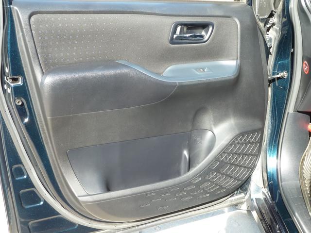 ヴォクシー ハイブリッドV 3列シート ETC ナビ エアコン ABS エアバック キーレス スマートキー Fシートヒーター フルセグTV 純正エアロ 純正AW15inc 電動両スライドドア(25枚目)