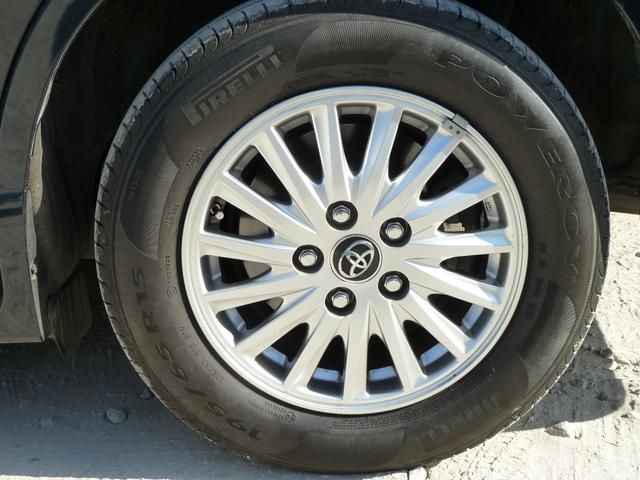 ヴォクシー ハイブリッドV 3列シート ETC ナビ エアコン ABS エアバック キーレス スマートキー Fシートヒーター フルセグTV 純正エアロ 純正AW15inc 電動両スライドドア(28枚目)