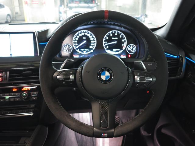 X6 xDrive 35i Mスポーツ Mパフォーマンスカーボンスポイラー/サイドスカート/ミラーカバー/リアフラップ/スポーツステアリング/カーボンセレクターカバー/フロアマット セレクトPKG/コンフォートPKG/HUD/360℃カメラ(20枚目)