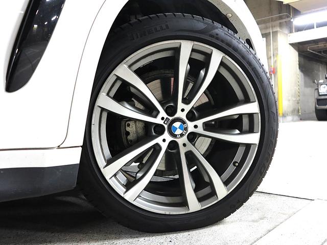 X6 xDrive 35i Mスポーツ Mパフォーマンスカーボンスポイラー/サイドスカート/ミラーカバー/リアフラップ/スポーツステアリング/カーボンセレクターカバー/フロアマット セレクトPKG/コンフォートPKG/HUD/360℃カメラ(47枚目)