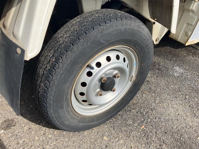 ハイゼットトラック エアコン・パワステ　スペシャル　４ＷＤ　エアコン　パワーステアリング　最大積載量３５０ｋｇ　車検令和８年３月まで　走行距離１４万キロ　修復歴無し　サイドブレーキ（48枚目）