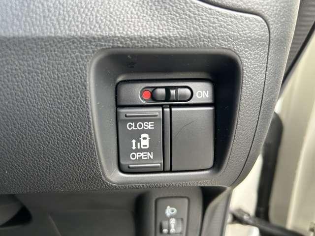 G・Lパッケージ 純正メモリナビ VXM-174CSi バックカメラ ETC 左側電動スライドドア Bluetoothオーディオ ハンドルリモコンスイッチ 横滑り防止機能 後席スライド機能 ロールサンシェイド(11枚目)