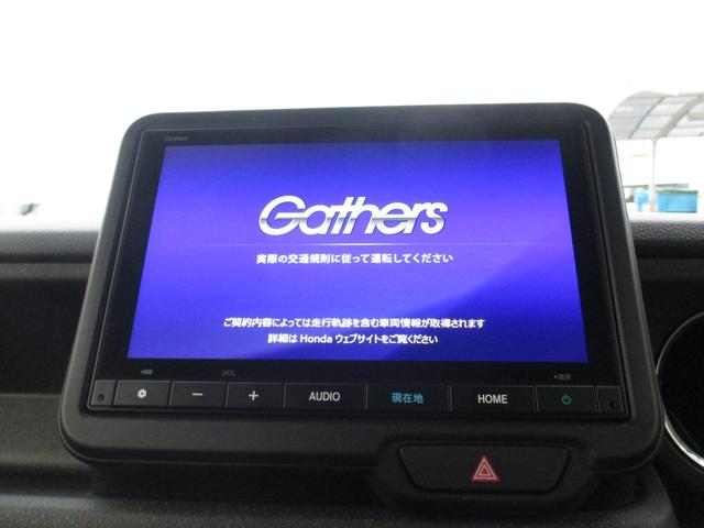 純正メモリナビがオプション装備されています。