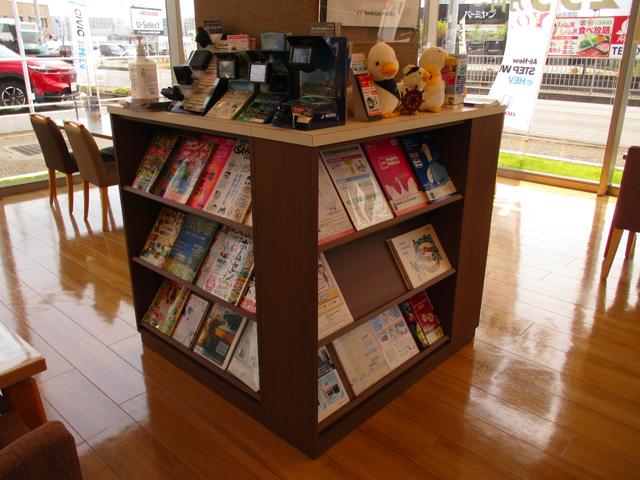 海老名西店中古車センターです。中古車のお問合せはお気軽に声をおかけください。