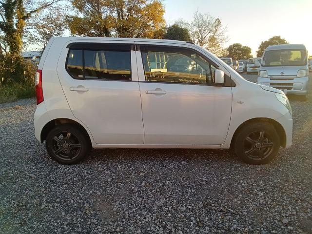 ワゴンＲ ＦＸ（4枚目）