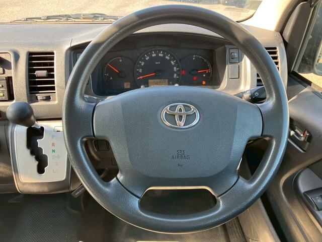 ハイエースバン DX AT車 仕切りカーテン付 キーレスエントリー 盗難防止システム(15枚目)