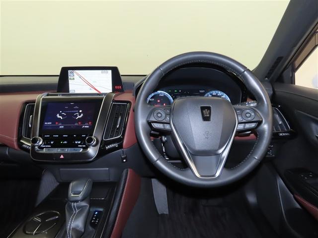 クラウンハイブリッド ＲＳ　メモリーナビ　フルセグＴＶ　ＣＤＤＶＤ再生　パノラミックビューモニター　シートヒーター　ＥＴＣ　衝突回避軽減ブレーキ　踏み間違い制御装置　車線逸脱警報　オートハイビーム　ブラインドモニター（9枚目）