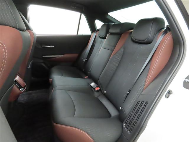 クラウンハイブリッド ＲＳ　メモリーナビ　フルセグＴＶ　ＣＤＤＶＤ再生　パノラミックビューモニター　シートヒーター　ＥＴＣ　衝突回避軽減ブレーキ　踏み間違い制御装置　車線逸脱警報　オートハイビーム　ブラインドモニター（36枚目）