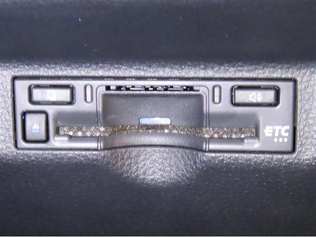 シエンタ ハイブリッドZ 衝突回避軽減ブレーキ 踏み間違い制御装置 車線逸脱警報 オートハイビーム ブラインドモニター パノラミックビューモニター ドラレコ 両側電動スライドドア シートヒーター フルセグTV CDDVD再生(19枚目)