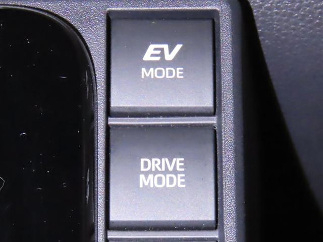 シエンタ ハイブリッドZ 衝突回避軽減ブレーキ 踏み間違い制御装置 車線逸脱警報 オートハイビーム ブラインドモニター パノラミックビューモニター ドラレコ 両側電動スライドドア シートヒーター フルセグTV CDDVD再生(24枚目)