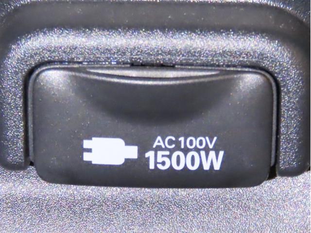 シエンタ ハイブリッドZ 衝突回避軽減ブレーキ 踏み間違い制御装置 車線逸脱警報 オートハイビーム ブラインドモニター パノラミックビューモニター ドラレコ 両側電動スライドドア シートヒーター フルセグTV CDDVD再生(29枚目)