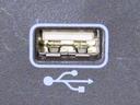 USB端子を装備しております。