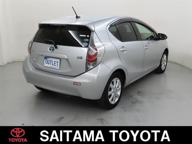 アクア Ｇ　メモリーナビ　フルセグＴＶ　ＣＤＤＶＤ再生　Ｂｌｕｅｔｏｏｔｈ　バックモニター　ＥＴＣ　スマートキー　純正アルミホイール（3枚目）