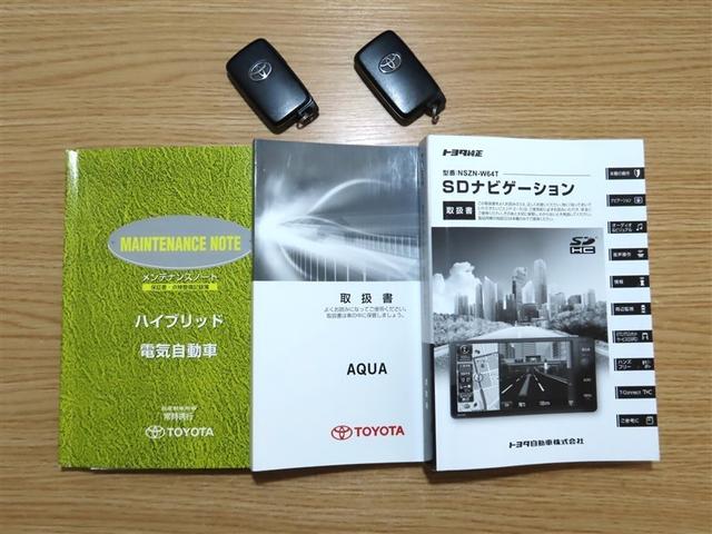 アクア Ｇ　メモリーナビ　フルセグＴＶ　ＣＤＤＶＤ再生　Ｂｌｕｅｔｏｏｔｈ　バックモニター　ＥＴＣ　スマートキー　純正アルミホイール（39枚目）