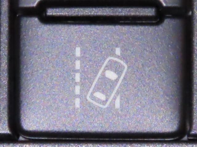 シエンタ ファンベースＧ　セーフティーエディション　衝突軽減ブレーキ　踏み間違い制御装置　車線逸脱警報　オートハイビーム　パノラミックビューモニター　両側電動スライドドア　ＬＥＤヘッドランプ　シートヒーター　メモリーナビ　フルセグＴＶ　ＣＤＤＶＤ再生（14枚目）