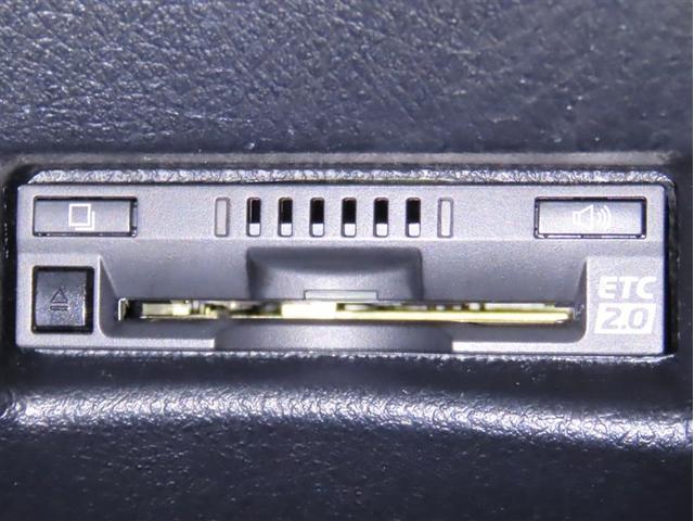 シエンタ ファンベースＧ　セーフティーエディション　衝突軽減ブレーキ　踏み間違い制御装置　車線逸脱警報　オートハイビーム　パノラミックビューモニター　両側電動スライドドア　ＬＥＤヘッドランプ　シートヒーター　メモリーナビ　フルセグＴＶ　ＣＤＤＶＤ再生（20枚目）