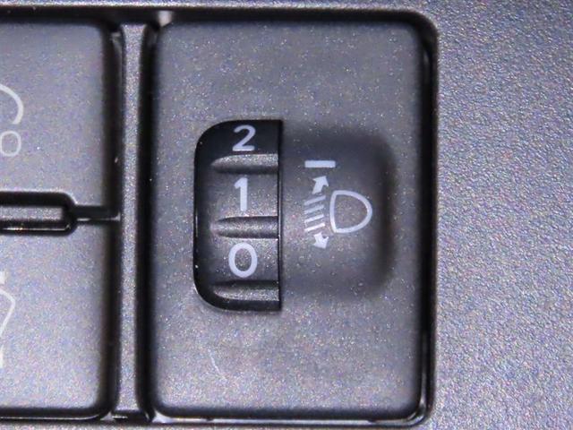 シエンタ ファンベースＧ　セーフティーエディション　衝突軽減ブレーキ　踏み間違い制御装置　車線逸脱警報　オートハイビーム　パノラミックビューモニター　両側電動スライドドア　ＬＥＤヘッドランプ　シートヒーター　メモリーナビ　フルセグＴＶ　ＣＤＤＶＤ再生（23枚目）