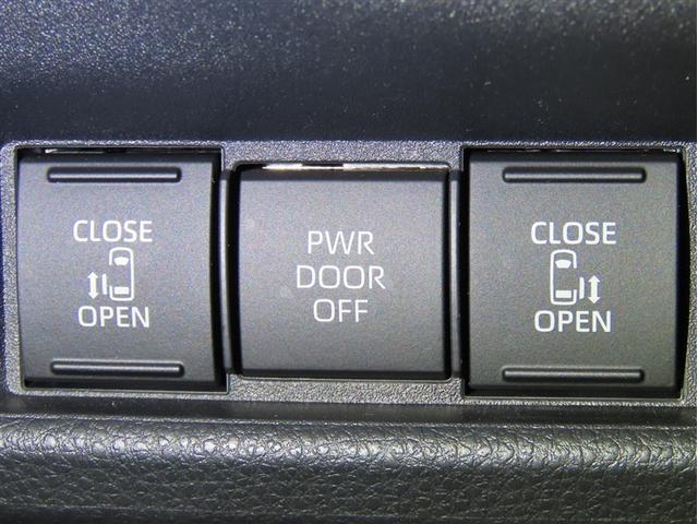 シエンタ ハイブリッドZ 衝突軽減ブレーキ 踏み間違い制御装置 車線逸脱警報 オートハイビーム ブラインドモニター パノラミックビューモニター ドラレコ 両側電動スライドドア メモリーナビ フルセグTV クルーズコントロール(12枚目)