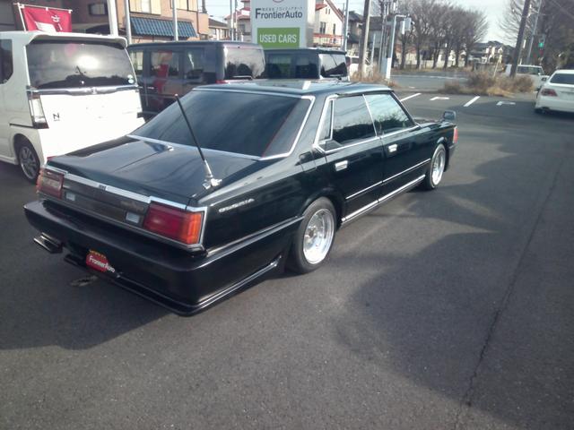 グロリア 　オールペイント車　社外エアロ　ローダウン　ターボ（12枚目）