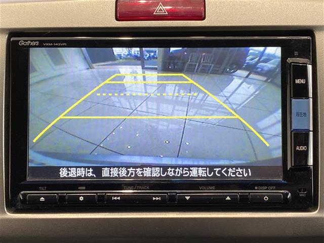 ジャストセレクション　純正ＳＤナビ　バックカメラ　片側パワーバックドア　クルーズコントロール　ＨＩＤオートライト　オートエアコン　アイドリングストップ　スマートキー　ＥＴＣ(3枚目)