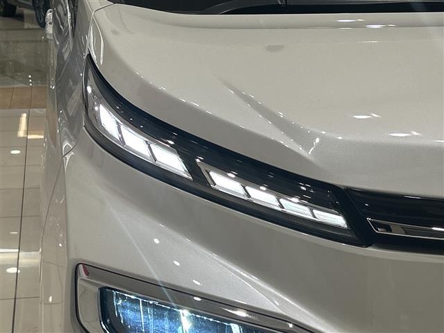 ヴォクシー Ｓ－Ｚ　セーフティセンス　モデリスタフルエアロ　純正１０．５インチナビ　　ＣＤ／ＤＶＤ／ＢＴ／ＵＳＢ／ＨＤＭＩ／フルセグ　全方位カメラ　両側パワースライドドア　レーダークルーズコントロール（6枚目）
