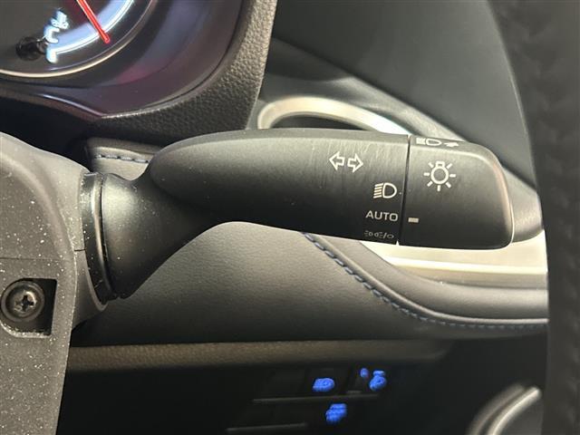 ヴォクシー Ｓ－Ｚ　セーフティセンス　モデリスタフルエアロ　純正１０．５インチナビ　　ＣＤ／ＤＶＤ／ＢＴ／ＵＳＢ／ＨＤＭＩ／フルセグ　全方位カメラ　両側パワースライドドア　レーダークルーズコントロール（39枚目）