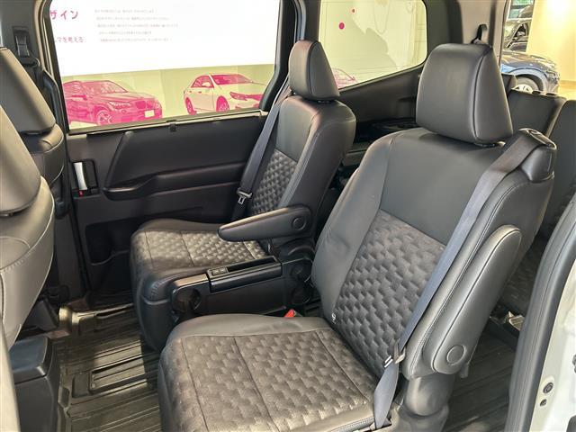 ヴォクシー S-Z トヨタセーフティーセンス 快適利便パッケージHigh ディスプレイオーディオ(ナビ・TV・CD/DVD/付) バックカメラ 両側パワースライドドア パワーバックドア オートクルーズコントロール ETC(24枚目)