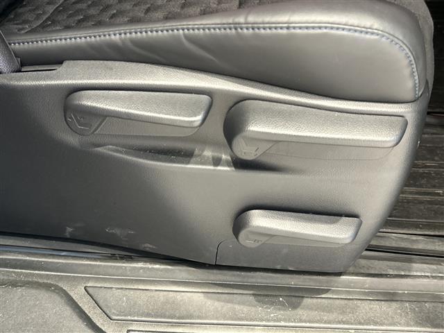 ヴォクシー S-Z トヨタセーフティーセンス 快適利便パッケージHigh ディスプレイオーディオ(ナビ・TV・CD/DVD/付) バックカメラ 両側パワースライドドア パワーバックドア オートクルーズコントロール ETC(27枚目)