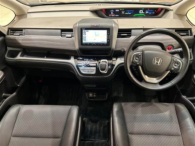 フリード+ハイブリッド ハイブリッドG ホンダセンシング 純正メモリナビ(CD/DVD/BT/フルセグ) バックカメラ 両側パワースライドドア レーダークルーズコントロール LEDオートライト シートヒーター純正15インチアルミ ETC(3枚目)