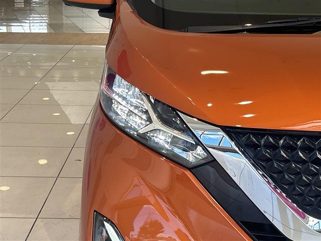 デイズ ハイウェイスター　Ｘ　プロパイロットエディション　エマージェンシーブレーキ　プロパイロット　純正９インチメモリナビ　アラウンドビューモニター　ＬＥＤオートライト　純正１４インチアルミホイール　電子パーキング　ステアリングスイッチ　ＥＴＣ２．０（16枚目）