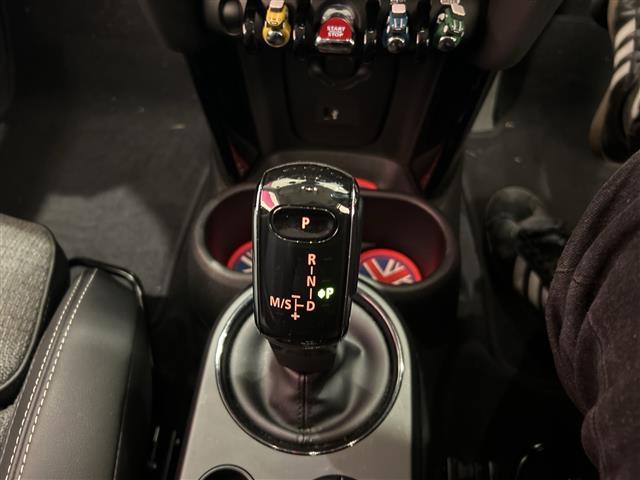 MINI クーパー クラシック・トリム インテリジェントセーフティ 純正メーカーナビ BT/USB/アップルカープレイ バックカメラ レーダークルーズコントロール LEDヘッドライト ハーフレザーシート(27枚目)