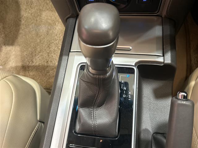 ランドクルーザープラド TX Lパッケージ マットブラックエディション トヨタセーフティセンス メーカーナビ BT/USB/フルセグ 全方位カメラ レーダークルーズコントロール LEDヘッドライト レザーシート シートヒーター エアシート(11枚目)