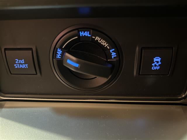 ランドクルーザープラド TX Lパッケージ マットブラックエディション トヨタセーフティセンス メーカーナビ BT/USB/フルセグ 全方位カメラ レーダークルーズコントロール LEDヘッドライト レザーシート シートヒーター エアシート(13枚目)