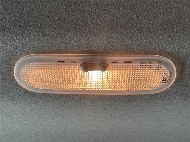 ノート ｅ－パワー　Ｘ　エマージェンシーブレーキ　純正メモリナビ（ＣＤ／ＤＶＤ／ＢＴ／フルセグ）　ステアリングスイッチ　ＥＴＣ（17枚目）