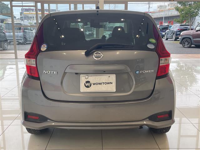 ノート ｅ－パワー　Ｘ　エマージェンシーブレーキ　純正メモリナビ（ＣＤ／ＤＶＤ／ＢＴ／フルセグ）　ステアリングスイッチ　ＥＴＣ（26枚目）