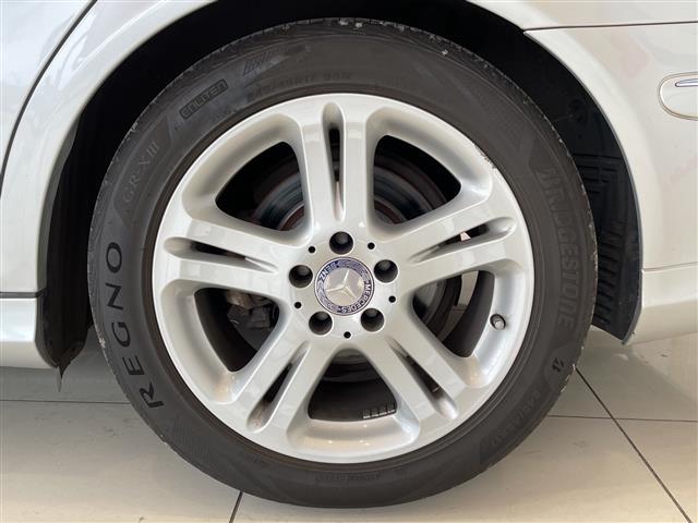 Eクラス E350 アバンギャルド サンルーフ 純正ナビ HIDオートライト 革シート シートヒーター メモリーシート 純正17インチアルミホイール ステアリングスイッチ ETC(32枚目)