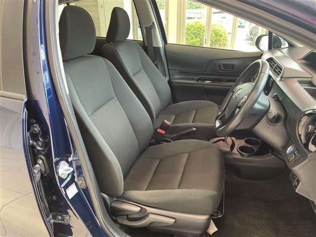 アクア Ｓスタイルブラック　トヨタセーフティーセンス　８インチメモリナビ（ＣＤ／ＤＶＤ／ＢＴ／フルセグ）　バックカメラ　ＬＥＤオートライト　純正１５インチアルミホイール　ＥＴＣ（11枚目）