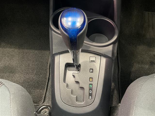 アクア Ｓスタイルブラック　トヨタセーフティーセンス　８インチメモリナビ（ＣＤ／ＤＶＤ／ＢＴ／フルセグ）　バックカメラ　ＬＥＤオートライト　純正１５インチアルミホイール　ＥＴＣ（27枚目）