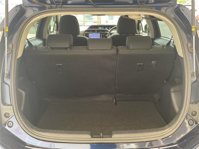 アクア Ｓスタイルブラック　トヨタセーフティーセンス　８インチメモリナビ（ＣＤ／ＤＶＤ／ＢＴ／フルセグ）　バックカメラ　ＬＥＤオートライト　純正１５インチアルミホイール　ＥＴＣ（30枚目）