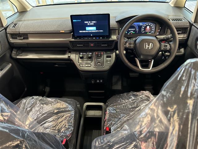 ステップワゴン e:HEVエアー EX ホンダセンシング 15.6インチ純正フリップダウンモニター 11.4インチ純正ナビ バックカメラ レーダークルーズコントロール 両側パワースライドドア パワーバックドア LEDオートライト(2枚目)