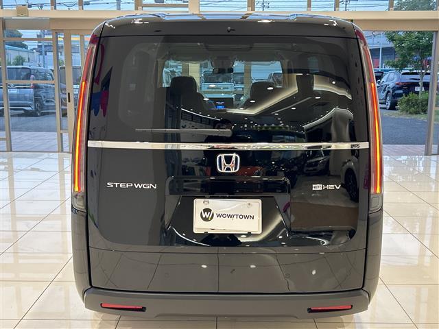 ステップワゴン e:HEVエアー EX ホンダセンシング 15.6インチ純正フリップダウンモニター 11.4インチ純正ナビ バックカメラ レーダークルーズコントロール 両側パワースライドドア パワーバックドア LEDオートライト(20枚目)