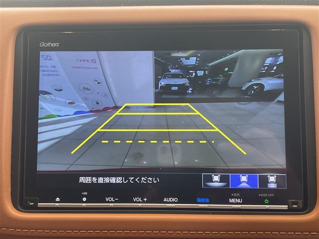 ヴェゼル ハイブリッドＺ・ホンダセンシング　ホンダセンシング　純正ナビ　フルセグＴＶ　バックカメラ　アダプティブクルーズコントロール　ＬＥＤ　ハーフレザー　パワーシート　シートヒーター　純正１７インチＡＷ　パドルシフト　ＥＴＣ　禁煙車（5枚目）