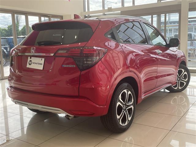 ヴェゼル ハイブリッドＺ・ホンダセンシング　ホンダセンシング　純正ナビ　フルセグＴＶ　バックカメラ　アダプティブクルーズコントロール　ＬＥＤ　ハーフレザー　パワーシート　シートヒーター　純正１７インチＡＷ　パドルシフト　ＥＴＣ　禁煙車（19枚目）