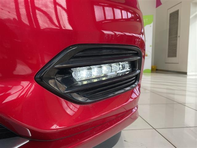ヴェゼル ハイブリッドＺ・ホンダセンシング　ホンダセンシング　純正ナビ　フルセグＴＶ　バックカメラ　アダプティブクルーズコントロール　ＬＥＤ　ハーフレザー　パワーシート　シートヒーター　純正１７インチＡＷ　パドルシフト　ＥＴＣ　禁煙車（25枚目）