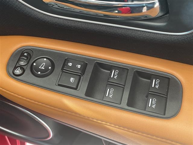 ヴェゼル ハイブリッドＺ・ホンダセンシング　ホンダセンシング　純正ナビ　フルセグＴＶ　バックカメラ　アダプティブクルーズコントロール　ＬＥＤ　ハーフレザー　パワーシート　シートヒーター　純正１７インチＡＷ　パドルシフト　ＥＴＣ　禁煙車（41枚目）