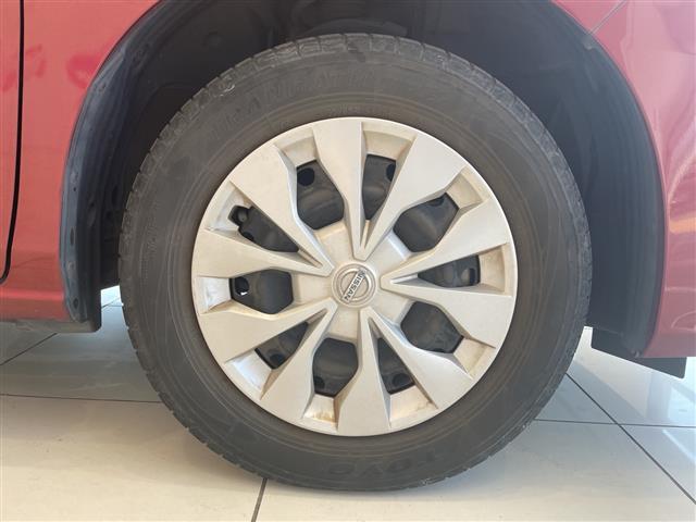 セレナ Ｘ　インテリジェント　エマージェンシーブレーキ　純正８インチナビ　ＣＤ／ＤＶＤ／ＢＴ／フルセグ／ＵＳＢ　アラウンドビューモニター　フリップダウンモニター　両側電動スライドドア（41枚目）